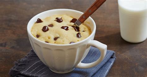Chocolate-Chip Cookie In a Mug Recipe - PureWow
