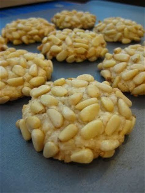 Pignoli (Pine Nuts) and Almond Cookies Recipe