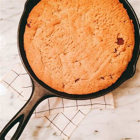 Paleo Chocolate Chip Cookie Skillet Cave Girl In The City