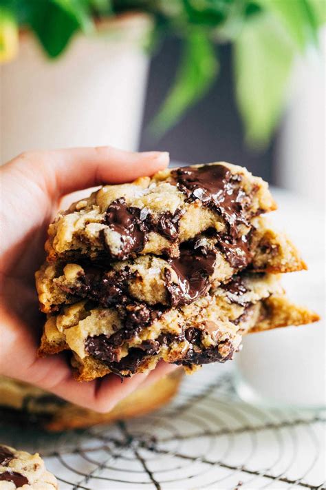 BEST EVER Bakery Style Chocolate Chip Cookies