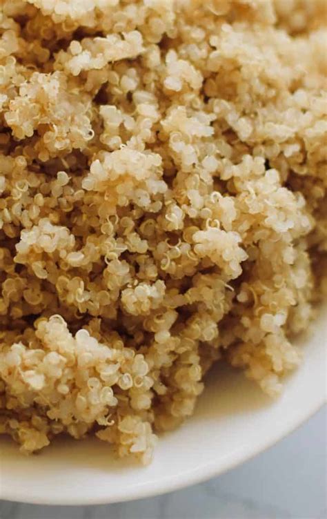 How to Cook Quinoa on the Stove - The Incredible Bulks