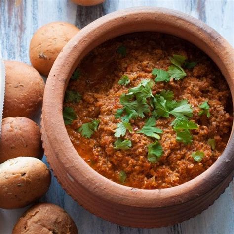 Versatile Indian Chicken Keema Curry Recipe - moist …