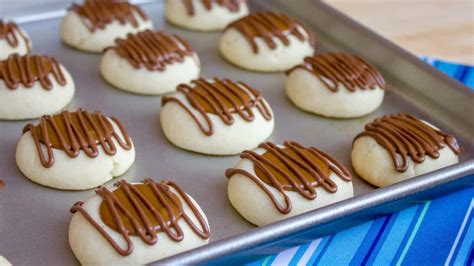 Dulce de Leche and Chocolate Thumbprint Cookie Recipe