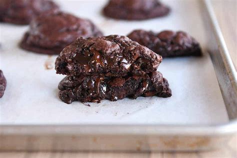 Easy Cookie Recipes | Mel's Kitchen Café Cookies