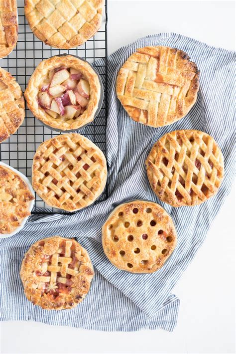 Mini peach pies - Cloudy Kitchen