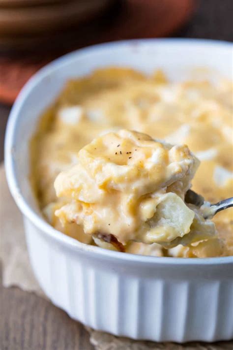 Cream Cheese Scalloped Potatoes - I Heart Eating