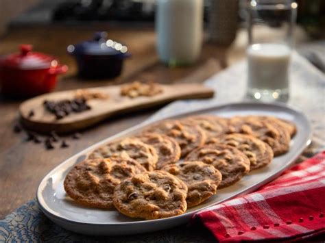 Thin and Crispy Chocolate Chip Cookies Recipe | Valerie