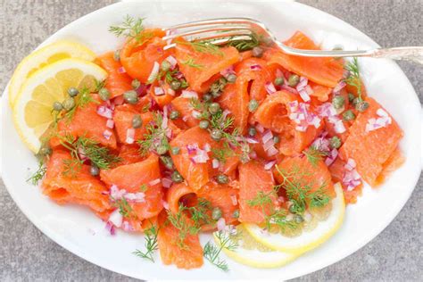 How To Make Salmon Gravlax - Simply Recipes