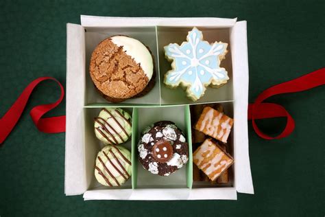 Five years of Chicago Tribune cookie contest recipes - all …