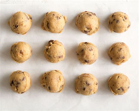 The Essential: Chocolate Chip Cookie - Bake from Scratch