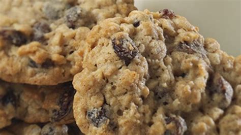 Crispy-Chewy Oatmeal Raisin Cookies - Allrecipes