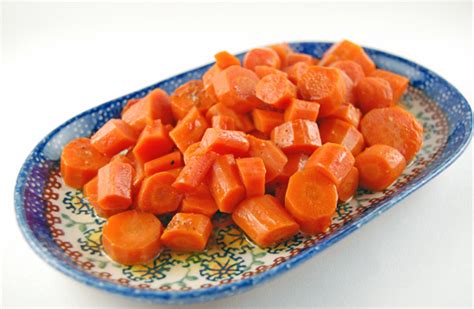 Honey Glazed Carrots in the Slow Cooker - Eat at Home