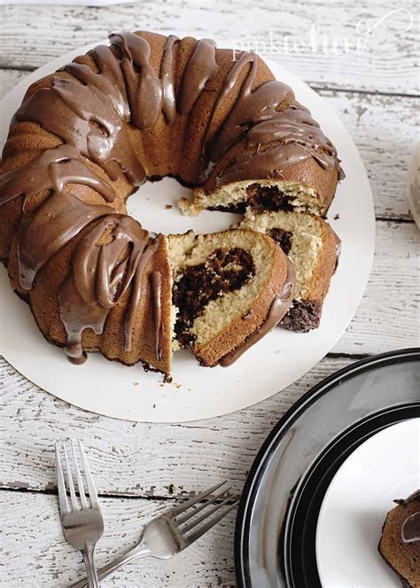 Hershey's Filled Vanilla Bundt Cake - Best Bundt Cake …