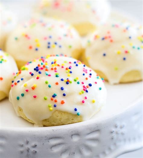 Italian Cookies Recipe {aka Italian Wedding Cookies} | Lil' …