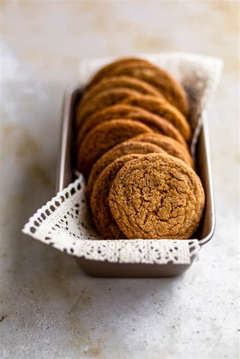 Thin & Crispy Gingersnap Cookies - Frosting and Fettuccine