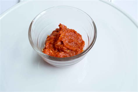 How to make: Homemade Sriracha Sauce; A spicy …