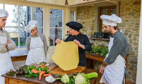 Cooking Classes in Italy - Tuscany Villas with Culinary …