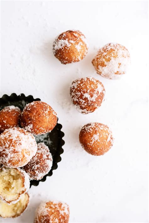 Homemade Donut Holes | *EASY* Recipe - Lauren's …
