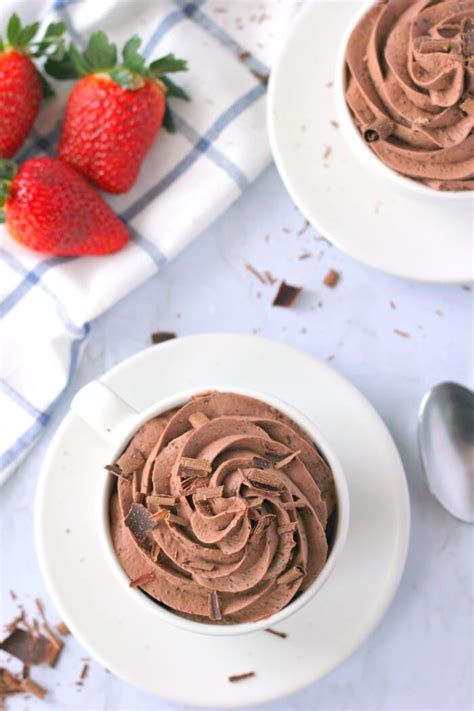 Chocolate Mousse {Two Ingredients!} - Mama Loves Food