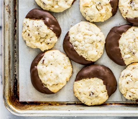 Chocolate-Dipped Potato Chip Cookies - The Itsy-Bitsy …