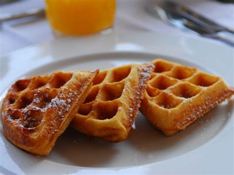 Belgian Light 'n Crispy Waffles Recipe | CDKitchen.com