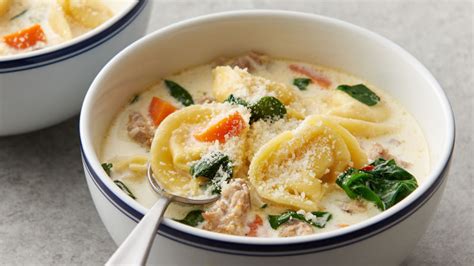 Slow-Cooker Creamy Tortellini and Sausage Soup