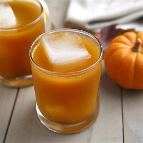 Pumpkin Pie Spice Bourbon Cocktail Recipe | McCormick