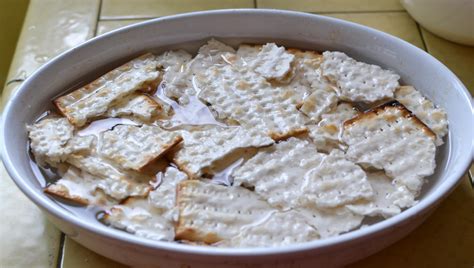 Classic Matzo Brei Recipe with Maple Syrup: Passover …