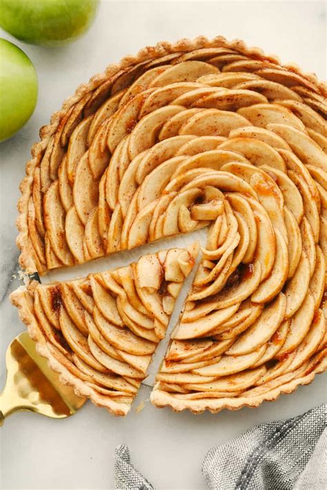 Delicious Baked Apple Tart Recipe 