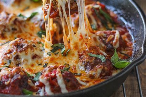 This Meatball Skillet Recipe Is All About the Cheesy …