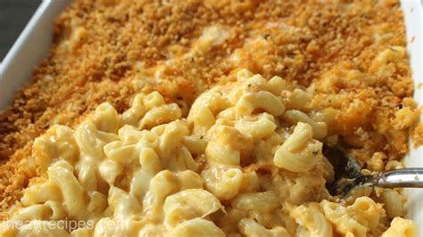 Southern Baked Macaroni and Cheese | I Heart Recipes