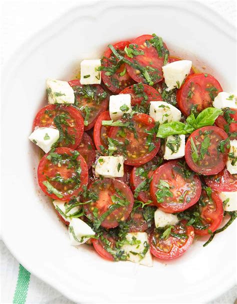 The Best Marinated Tomato Salad - The clever meal