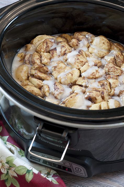 Crock Pot Cinnamon Roll Casserole | Wishes and Dishes