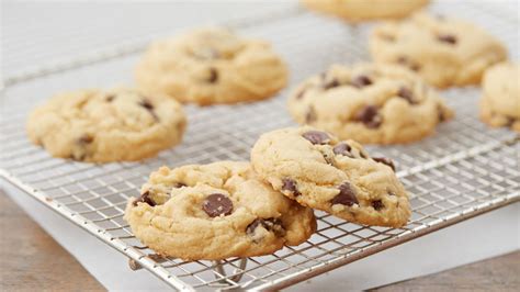 Gluten-Free Bisquick™ Chocolate Chip Cookies Recipe