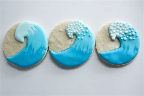 Waves Sugar Cookies – Rebecca Cakes & Bakes