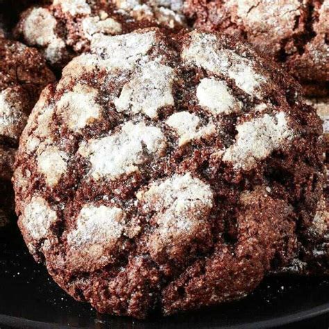 Keto Sugar-Free Chocolate Crinkle Cookies