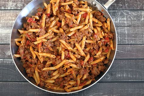 15 Cozy Ground Beef Pasta Recipes - The Spruce Eats