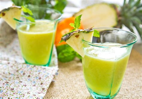 Bottoms Up for These Green Juice Recipes for Weight …