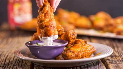 Emeril Lagasse's Chicken Wings - Rachael Ray Show