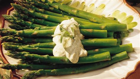 Steamed Asparagus with Tarragon Mayonnaise Recipe