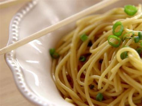 Simple Sesame Noodles Recipe | Ree Drummond