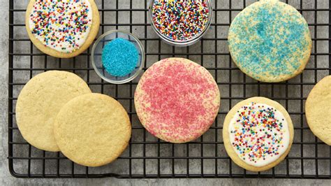Old-Fashioned Sugar Cookies Recipe - Pillsbury.com