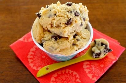 Eggless Chocolate Chip Cookie Dough - Tasty Kitchen