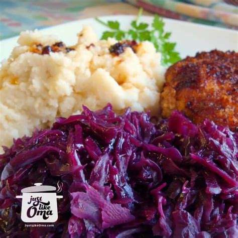 Oma's German Red Cabbage Recipe ~ Rotkohl