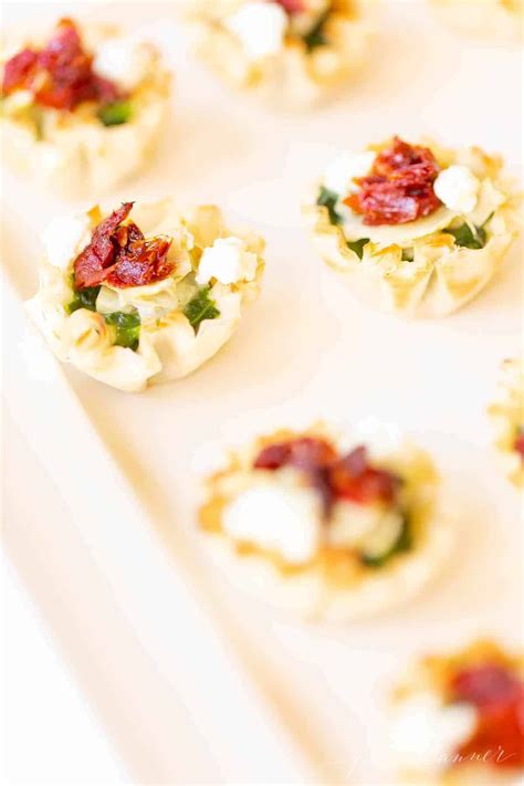 20 Fast and Easy Hors d'oeuvres Recipes 