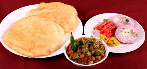 Channa Bhatura | Indian | Vegetarian | Recipe - Bawarchi