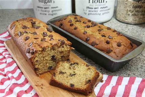 Peanut Butter Banana Bread Recipe with Chocolate Chips