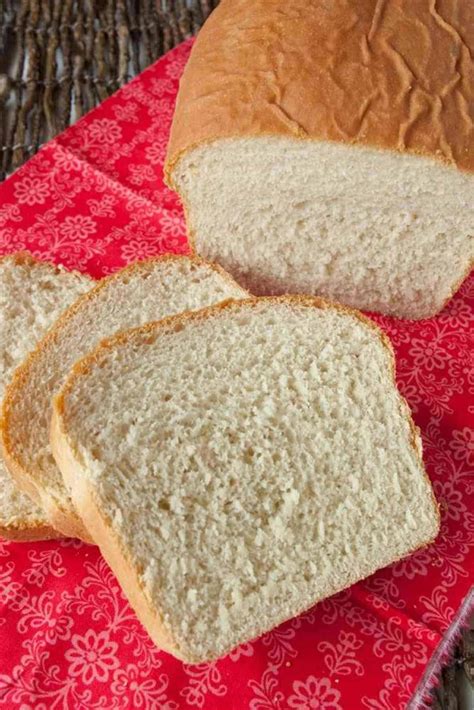 Easy White Bread Recipe (1 Loaf) - Mindee's Cooking …