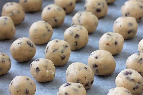 Chocolate Chip Cookie Dough Truffles - Gimme Some …