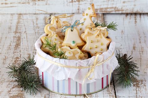Holiday Honey Cookies - Sioux Honey Association Co-Op